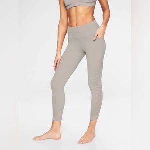 Athleta Chakra 7/8 Leggings
